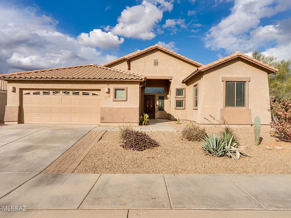 1st image of 11042 W Caracara Dr
