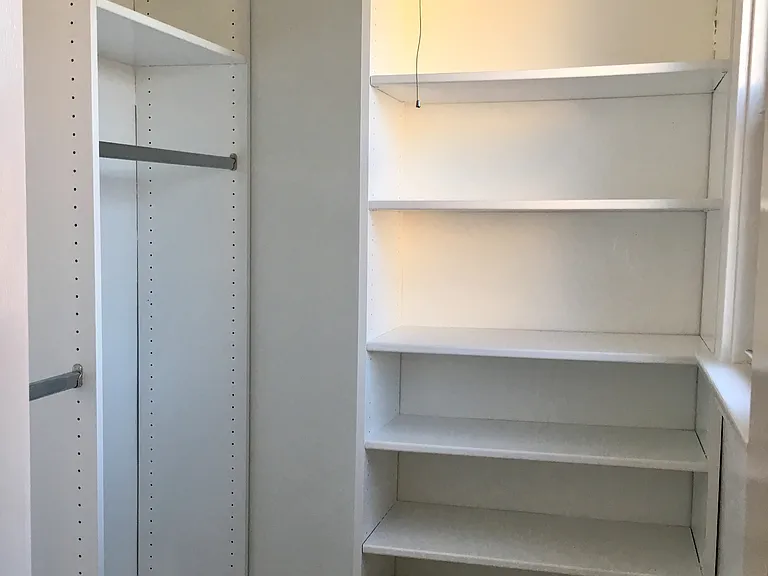 6010 S Harcourt Ave — Photo 8