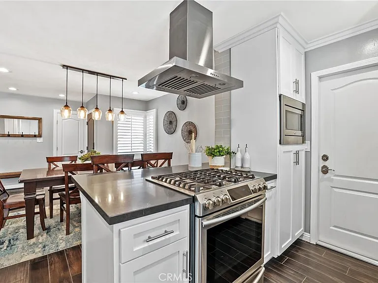 5251 Anthony Ave — Photo 26
