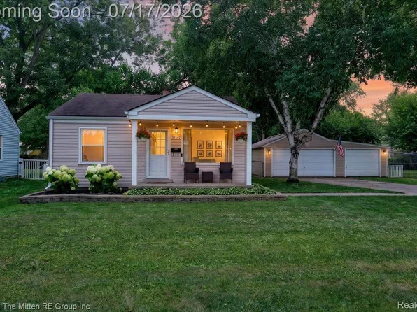 31547 Birchwood St, Westland, MI 48186