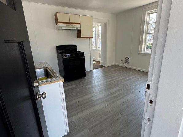264 Hope St #2