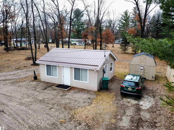 1770 N Chippewa Trl, Prescott, MI 48756