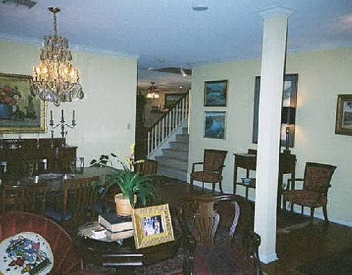 1st image of 2626 COUNTRY SQ
