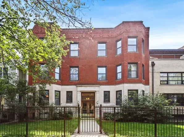 1455 W Cuyler Ave #2E, Chicago, IL 60613