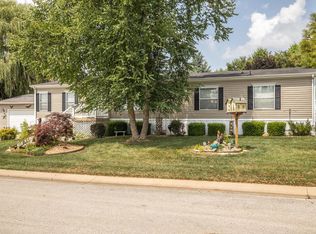 2836 S Greenfield Rd, Brookline, MO 65619