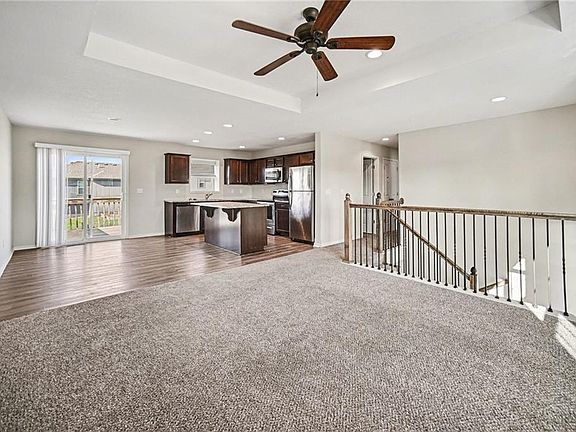 5th image of 21720 N Rdg