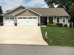 1542 White Rd, Cookeville, TN 38506