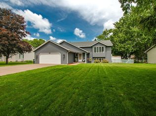 167 Green Briar Dr, Lino Lakes, MN 55014