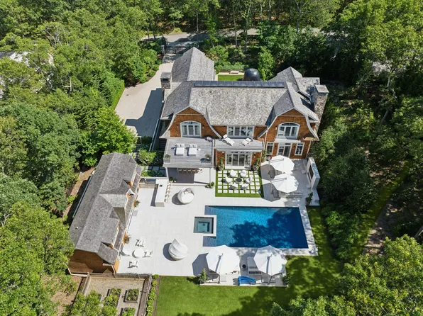 34 Fair Hills Ln, Bridgehampton, NY 11932