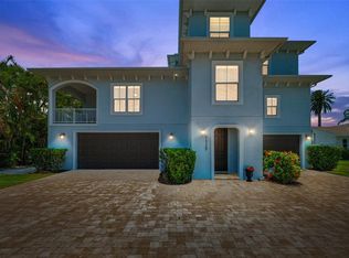 7115 Bay St, Saint Pete Beach, FL 33706