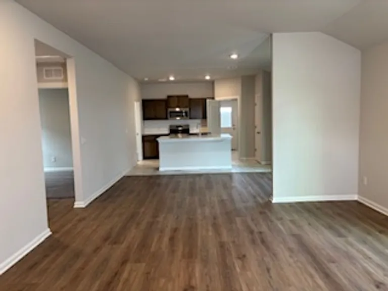19505 Conway Dr — Photo 4