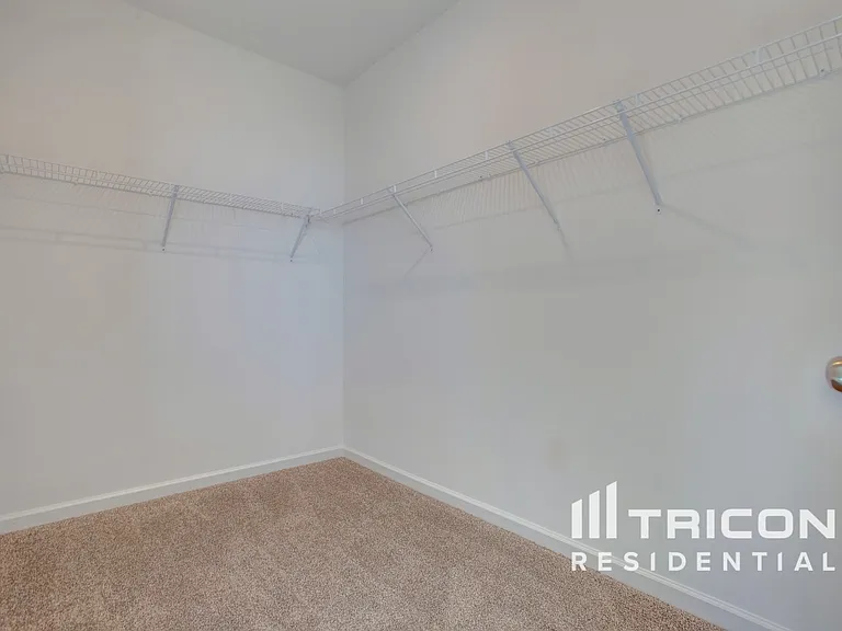 Tricon Spring Hill — Photo 33