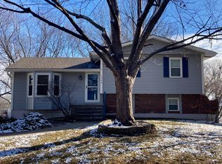 1303 SW Madison St, Lees Summit, MO 64081