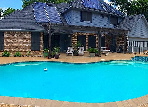2nd image of 5906 Bay Cove Dr