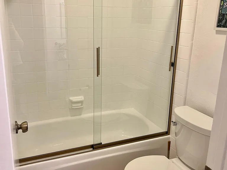 911 N Kings Rd #111 — Photo 14