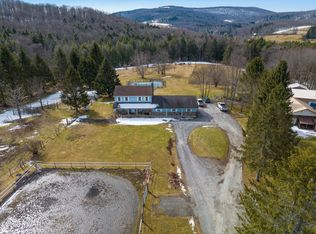 112 Yarnes Rd, Forest City, PA 18421