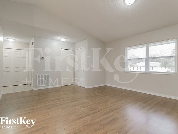 3rd image of 2941 Gimlet Dr