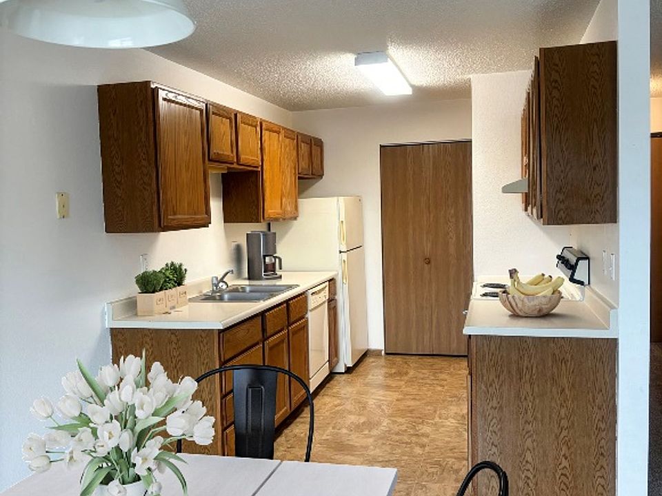 1st image of 31 4th Ave N #370-203