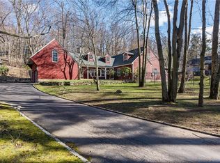 6 Leafwood Ter, Irvington, NY 10533