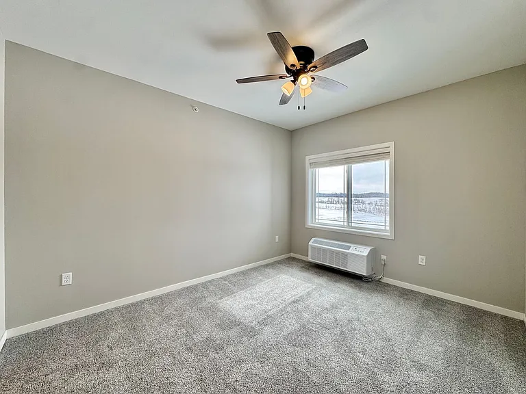 Latitude 45 — Photo 31