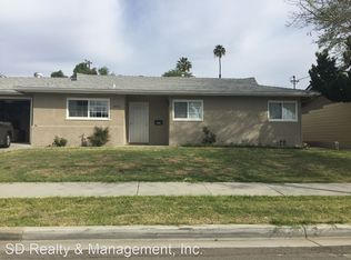 9556 Abbeyfield Rd, Santee, CA 92071