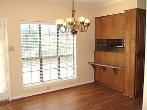 4th image of 4212 Green Oak Dr