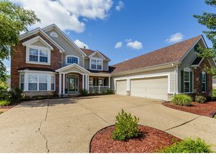1004 Pearview Dr, Saint Peters, MO 63376