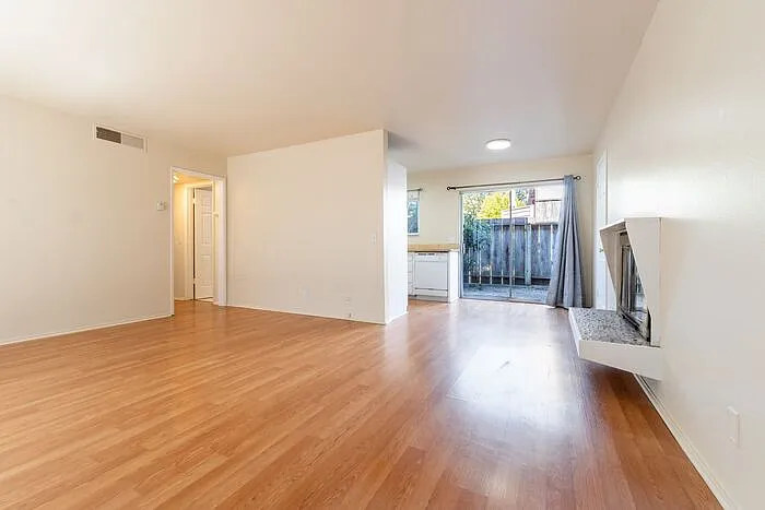 2 bed, 1.0 bath, 750 sqft, $2,650 — Photo 1
