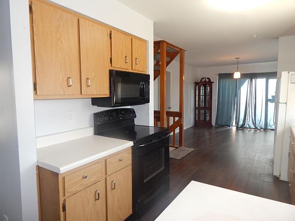 3rd image of 1675 Galleon Blvd
