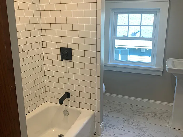 22 Allen St #2 — Photo 11
