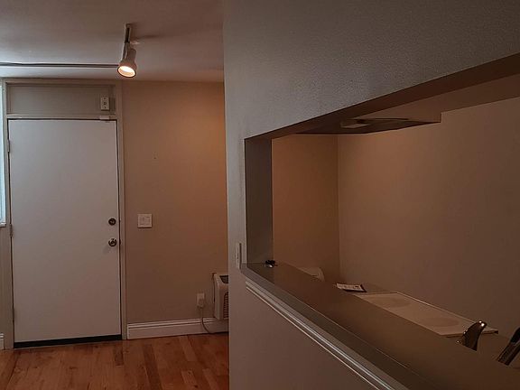 2nd image of 1301 S Howard Ave APT B18