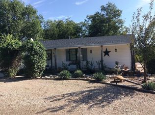 500 N Bryan St, Comanche, TX 76442