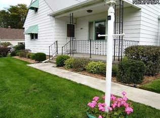 7255 Pleasant St, Middleburg Heights, OH 44130