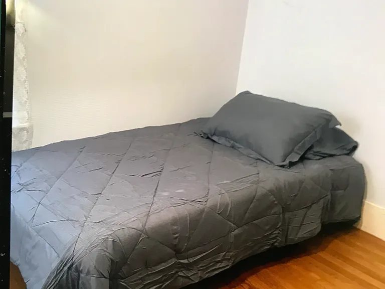 10-12 Taunton #1 Somerville bedroom #2