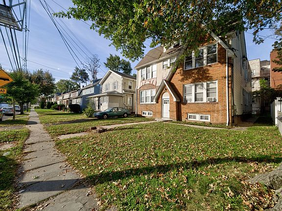 3rd image of 706 Chestnut St #2R