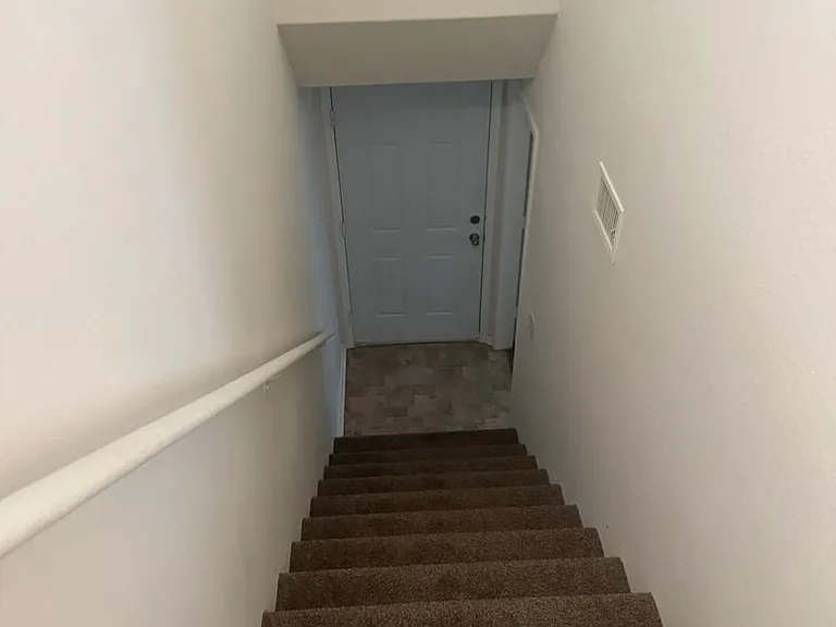 1344 Park Ln — Photo 3