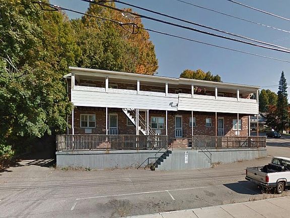 72 Oak St