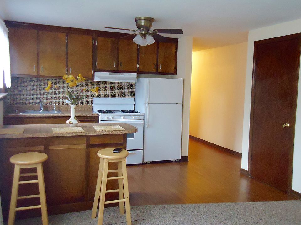 1st image of 244 Lawlor St