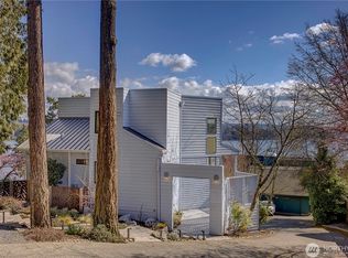 8315 NE Juanita Dr, Kirkland, WA 98034