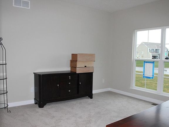 4th image of 2687 Derby Dr