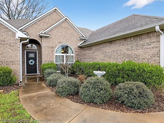 5th image of 104 Kingrey Ln