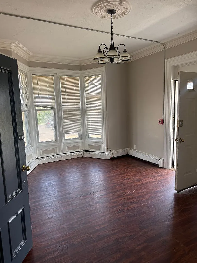 865 Eddy Street — Photo 1
