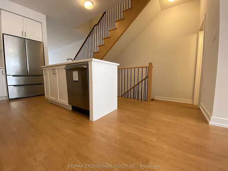 68 Stauffer Cres — Photo 15