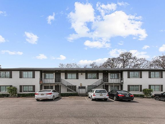3rd image of 4416-4420 5th Ave S #4416