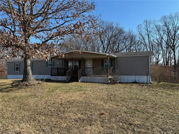 58800 Clagett Rd, New Concord, OH 43762