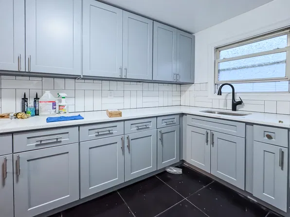 (undisclosed Address), Springfield Gardens, NY 11413