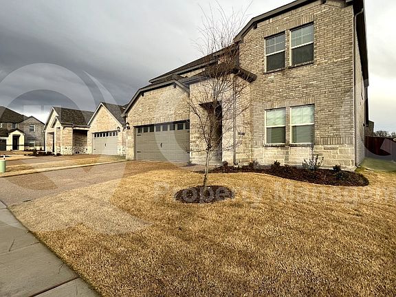 3rd image of 1608 Lannon Ln