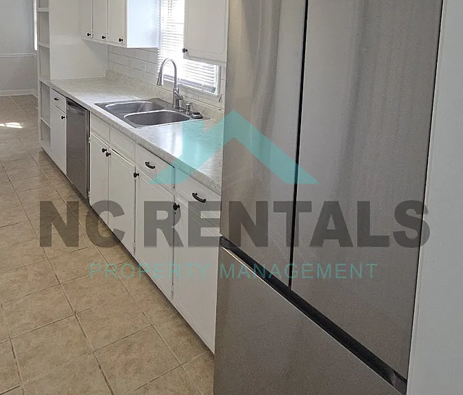 2300 Carlford Rd — Photo 10