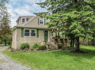 6 Tumble Falls Rd, Stockton, NJ 08559