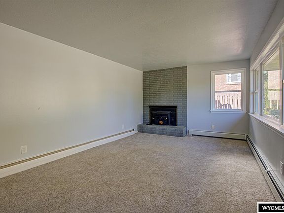 5th image of 3020 Knollwood Dr